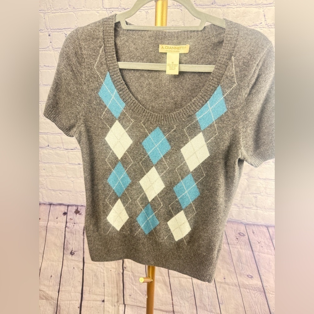 A.Giannetti Medium Gray & Blue Argyle cashmere short sleeve sweater